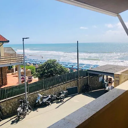 Appartamenti Venere San Vincenzo Exterior foto